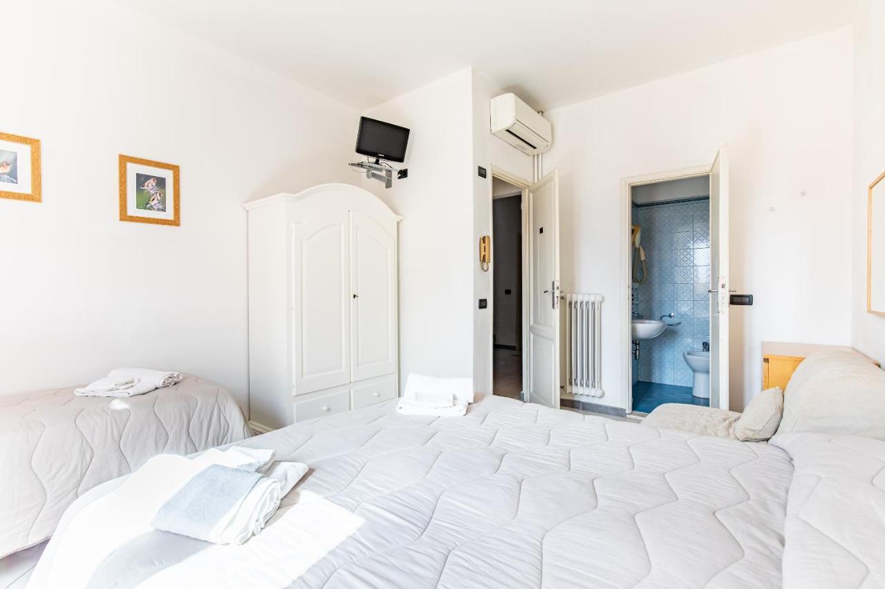 Hotel Paolina Viareggio Exterior photo