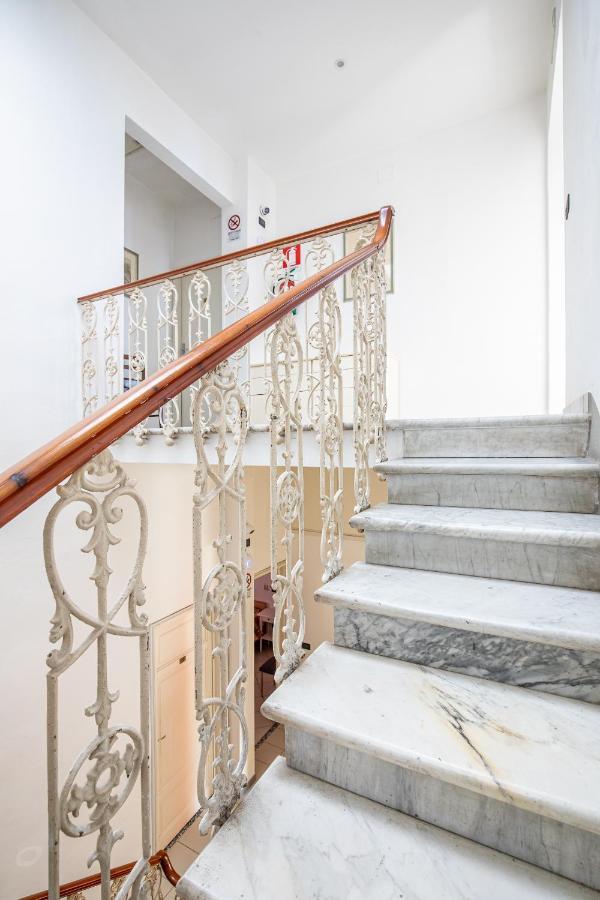 Hotel Paolina Viareggio Exterior photo